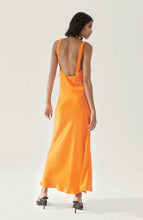 Load image into Gallery viewer, Silk Laundy Deco Ruched Dress