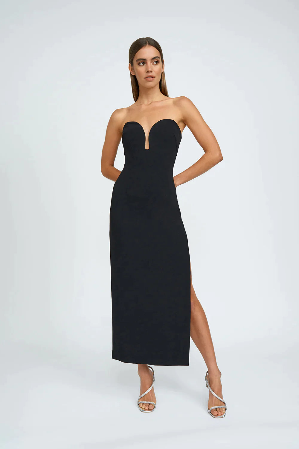 By Johnny Ginny Scoop Midi Black Size AU 8